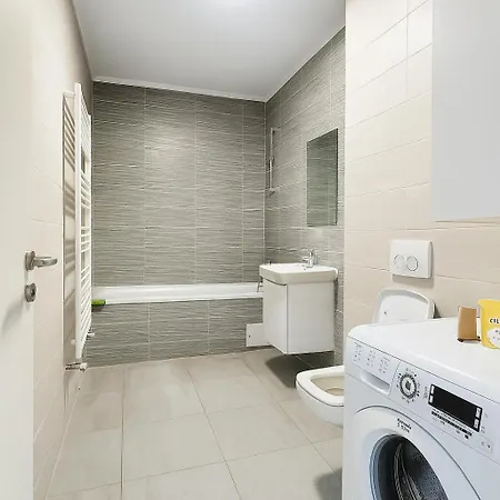 Апартаменти Ada Homes B69 *